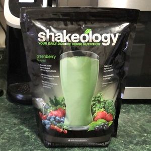 Greenberry shakelogy